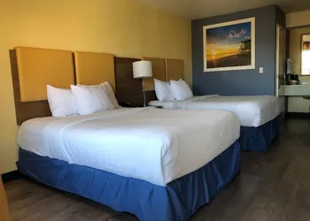 Days Inn by Wyndham Hayward Airport hotel thumbnail 5