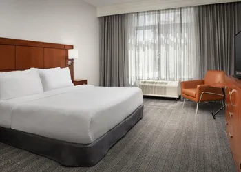 Courtyard by Marriott Jacksonville Flagler Center hotel thumbnail 8
