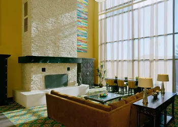 DoubleTree by Hilton Hotel Santa Fe hotel thumbnail 3
