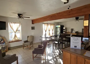 Econo Lodge Eagle Nest hotel thumbnail 2