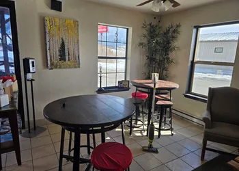 Econo Lodge Eagle Nest hotel thumbnail 4