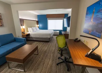 Wingate by Wyndham Lafayette Airport hotel thumbnail 7