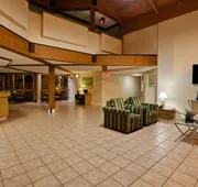 La Quinta Inn & Suites by Wyndham St. Pete-Clearwater Airpt hotel detail image 3