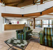 La Quinta Inn & Suites by Wyndham St. Pete-Clearwater Airpt hotel detail image 5