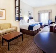 Holiday Inn Express Hotel & Suites Austell - Powder Springs by IHG hotel detail image 4