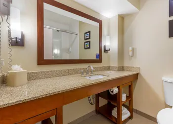 Comfort Suites Raleigh Walnut Creek hotel thumbnail 8