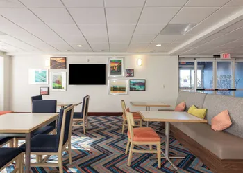 Hampton Inn & Suites Pittsburg, CA hotel thumbnail 5