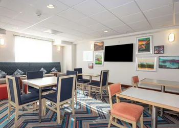 Hampton Inn & Suites Pittsburg, CA hotel thumbnail 6