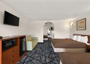 Americas Best Value Inn Celina hotel thumbnail 4