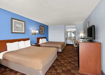 Americas Best Value Inn Celina hotel thumbnail 7