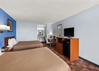 Americas Best Value Inn Celina hotel thumbnail 8