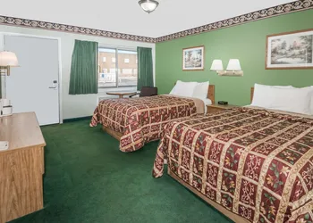 Knights Inn Ottawa hotel thumbnail 3