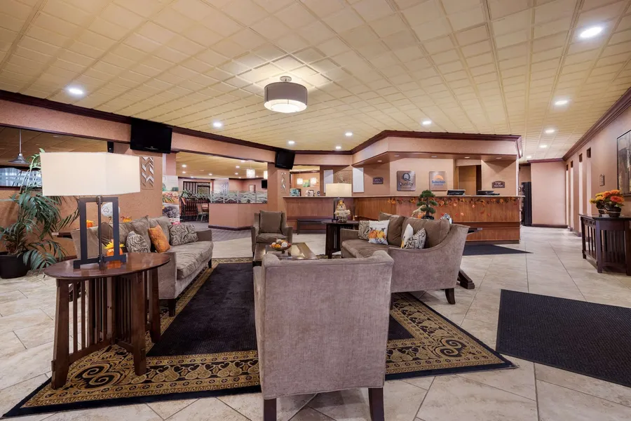 Quality Inn & Suites Syracuse Fairgrounds hotel detail image 2