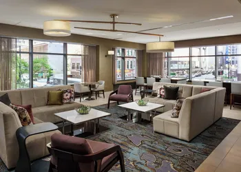 Residence Inn by Marriott Chicago Downtown / River North hotel thumbnail 5