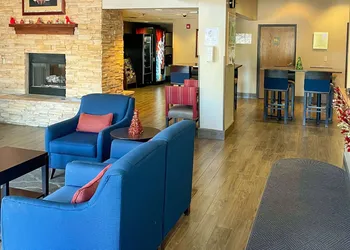 Comfort Inn & Suites Midtown hotel thumbnail 3