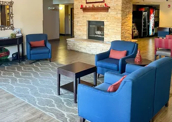 Comfort Inn & Suites Midtown hotel thumbnail 5