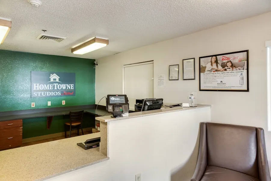 HomeTowne Studios by Red Roof Spartanburg - Asheville Highway hotel detail image 2