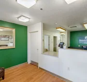 HomeTowne Studios by Red Roof Spartanburg - Asheville Highway hotel detail image 3