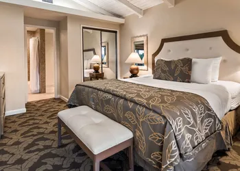 Best Western Plus Island Palms Hotel & Marina hotel thumbnail 4