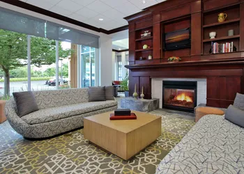 Hilton Garden Inn Sonoma County Airport hotel thumbnail 4