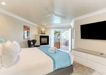SeaVenture Beach Hotel hotel thumbnail 7