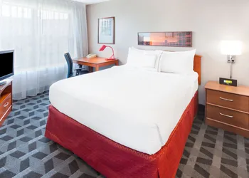 TownePlace Suites by Marriott -Minneapolis West/StLouis Park hotel thumbnail 3