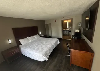 SureStay by Best Western Atlanta Northeast hotel thumbnail 5