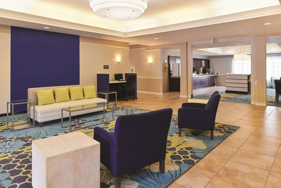 La Quinta Inn & Suites by Wyndham Ruidoso Downs hotel detail image 2