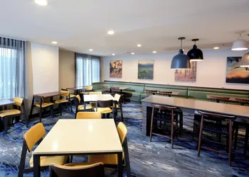 Fairfield Inn by Marriott Greensboro Airport hotel thumbnail 3