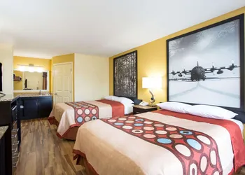 Super 8 by Wyndham Garner/Clayton/Raleigh hotel thumbnail 4