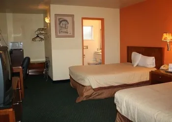 Americas Best Value Inn Livermore hotel thumbnail 8