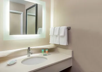 SpringHill Suites by Marriott Norfolk Virginia Beach hotel thumbnail 8