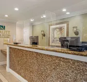 Quality Inn & Suites Anaheim Maingate hotel detail image 3