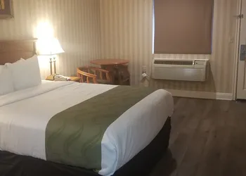 Quality Inn & Suites Anaheim Maingate hotel thumbnail 5