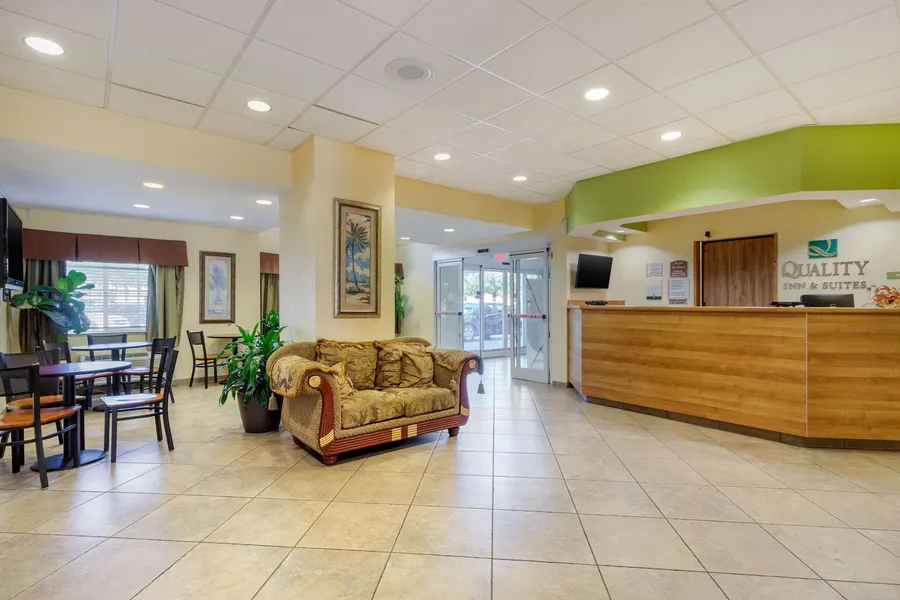 Quality Inn & Suites Lehigh Acres Fort Myers hotel detail image 2