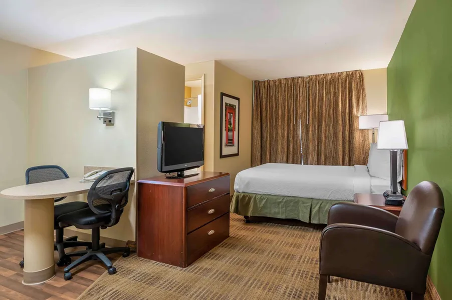Extended Stay America Suites Indianapolis Northwest I465 hotel detail image 6