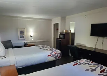 Budget Host Inn- Medical Center hotel thumbnail 5