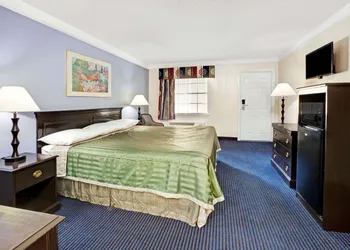 Travelodge by Wyndham North Richland Hills/Dallas/Ft Worth hotel thumbnail 6