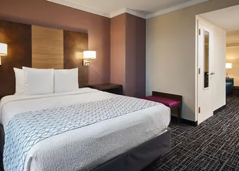 Best Western Fort Myers Inn & Suites hotel thumbnail 6