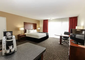 La Quinta Inn by Wyndham Clearwater Central hotel thumbnail 4