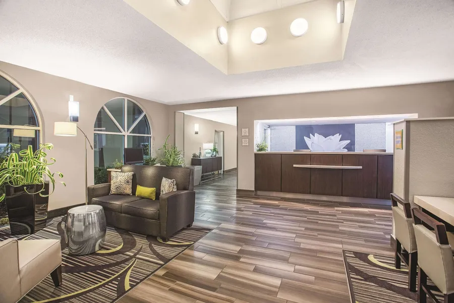 La Quinta Inn & Suites by Wyndham Fort Lauderdale Tamarac hotel detail image 2