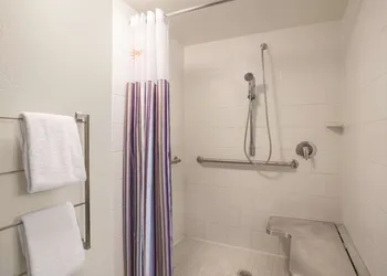 La Quinta Inn & Suites by Wyndham Fort Lauderdale Tamarac hotel thumbnail 8