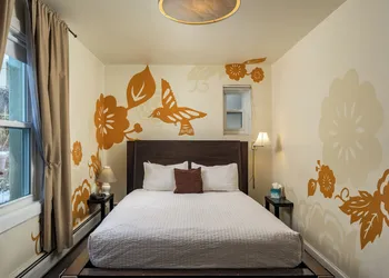 Queen Anne Bed And Breakfast hotel thumbnail 6