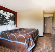 Super 8 by Wyndham Chester/Richmond Area hotel detail image 7
