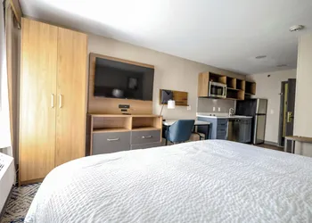 Candlewood Suites Beachwood Cleveland by IHG hotel thumbnail 8