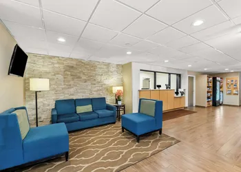 Comfort Inn & Suites Durham near Duke University hotel thumbnail 5