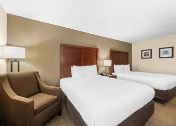Comfort Inn & Suites Durham near Duke University hotel thumbnail 7