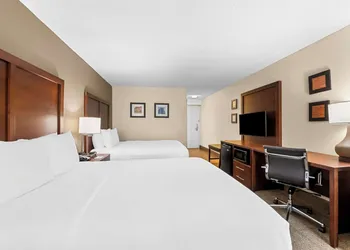 Comfort Inn & Suites Durham near Duke University hotel thumbnail 8