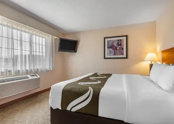 Quality Inn & Suites Owasso US-169 hotel thumbnail 8
