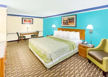 Days Inn by Wyndham Little Rock/Medical Center hotel thumbnail 6